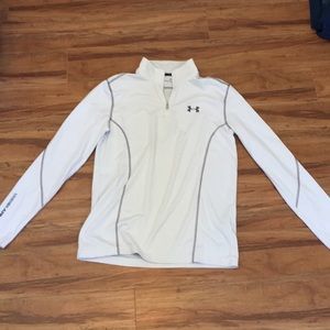 Men’s medium Under Armor 1/4 zip